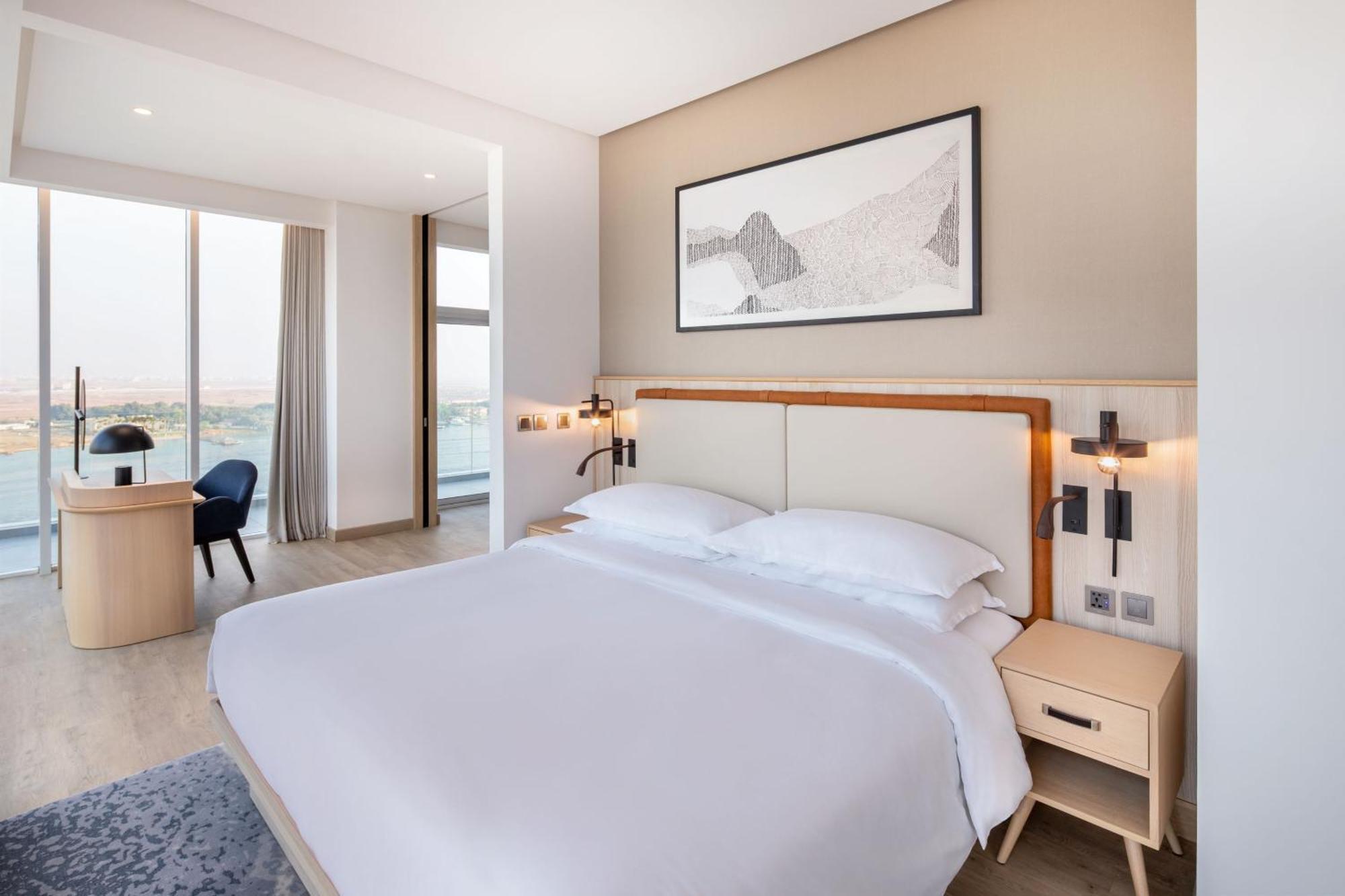 Four Points By Sheraton Corniche