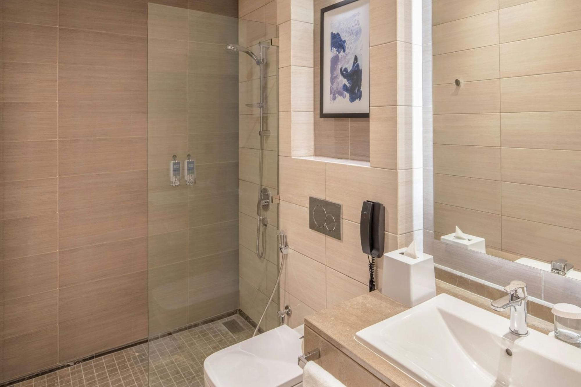 Four Points By Sheraton Corniche Hotel
